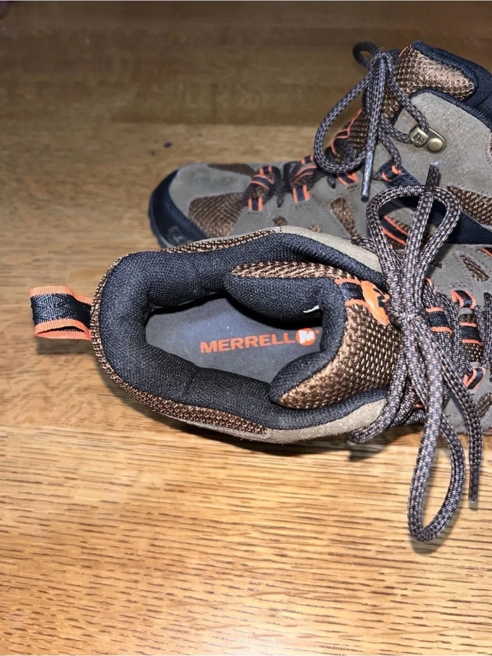 Merrell Mens Deverta Mid Vent J375804C Brown Waterproof Hiking Boot Sz 8